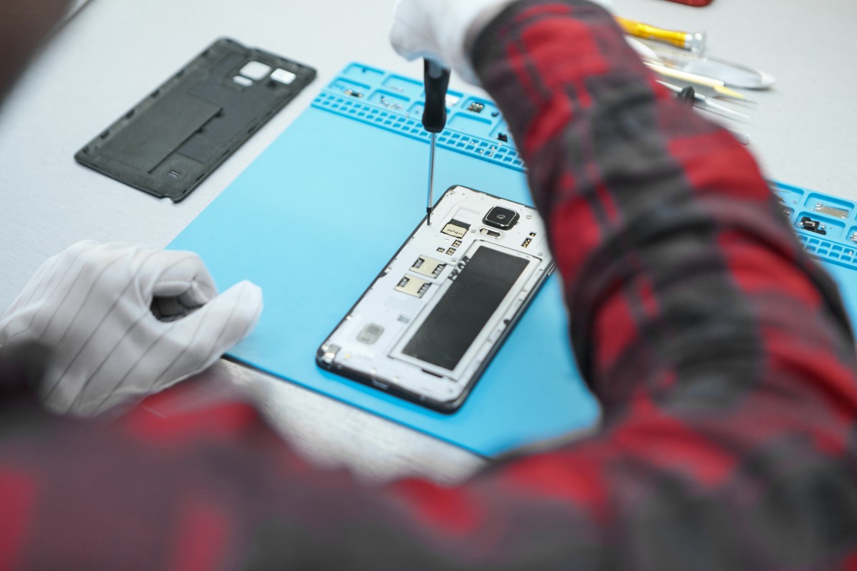 How much does an iPhone battery replacement cost? – A complete guide