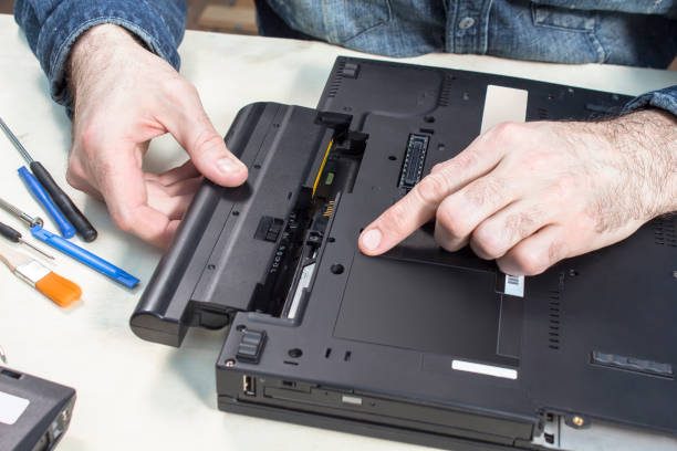 Why Choose iExpert for Your HP Laptop Battery Replacement?